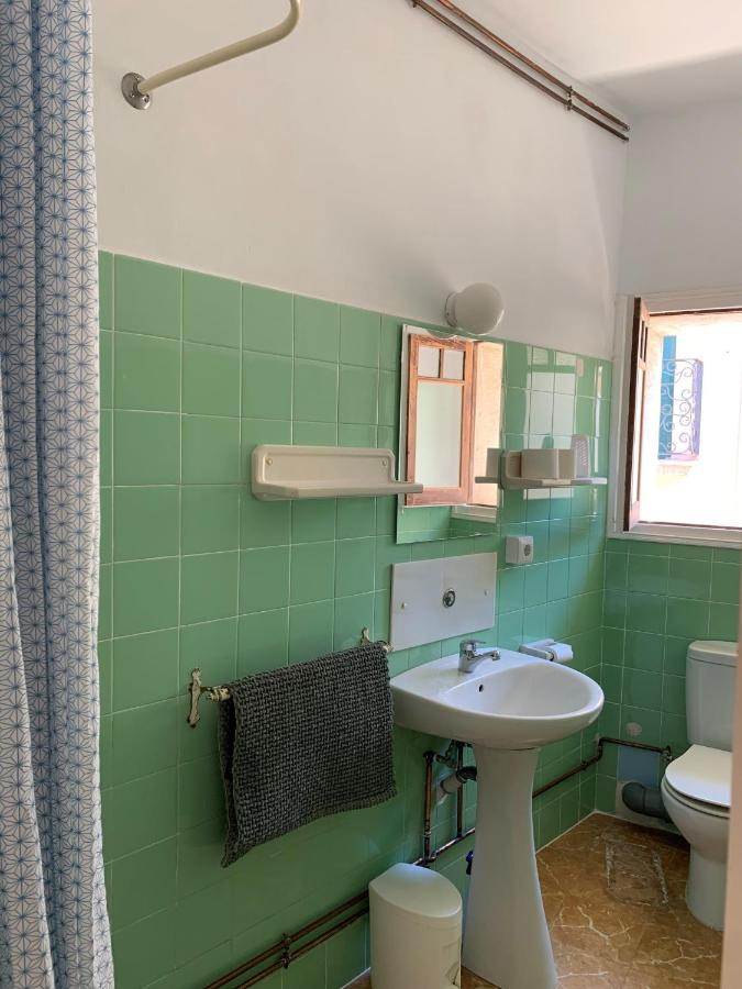 Notaria-Apartamento Y Estudio En Casco Antiguo, Al Lado De Playa, Rambla Y Monasterio, Con Acceso A Terraza Ajardinada Sant Feliu de Guíxols Exterior photo