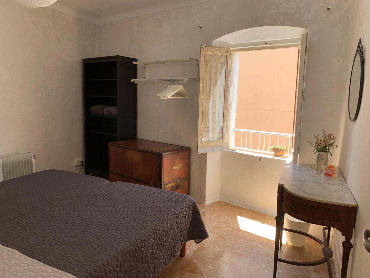 Notaria-Apartamento Y Estudio En Casco Antiguo, Al Lado De Playa, Rambla Y Monasterio, Con Acceso A Terraza Ajardinada Sant Feliu de Guíxols Exterior photo