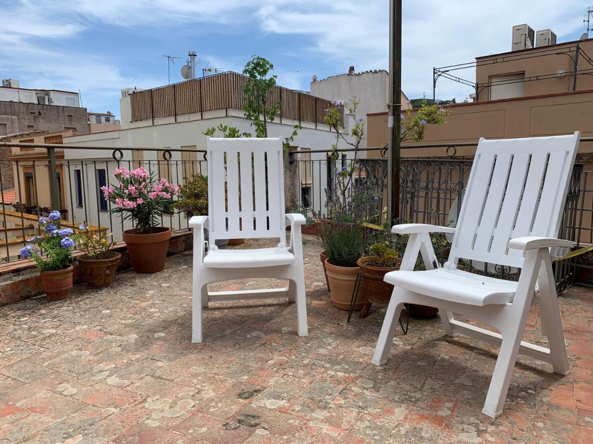Notaria-Apartamento Y Estudio En Casco Antiguo, Al Lado De Playa, Rambla Y Monasterio, Con Acceso A Terraza Ajardinada Sant Feliu de Guíxols Exterior photo