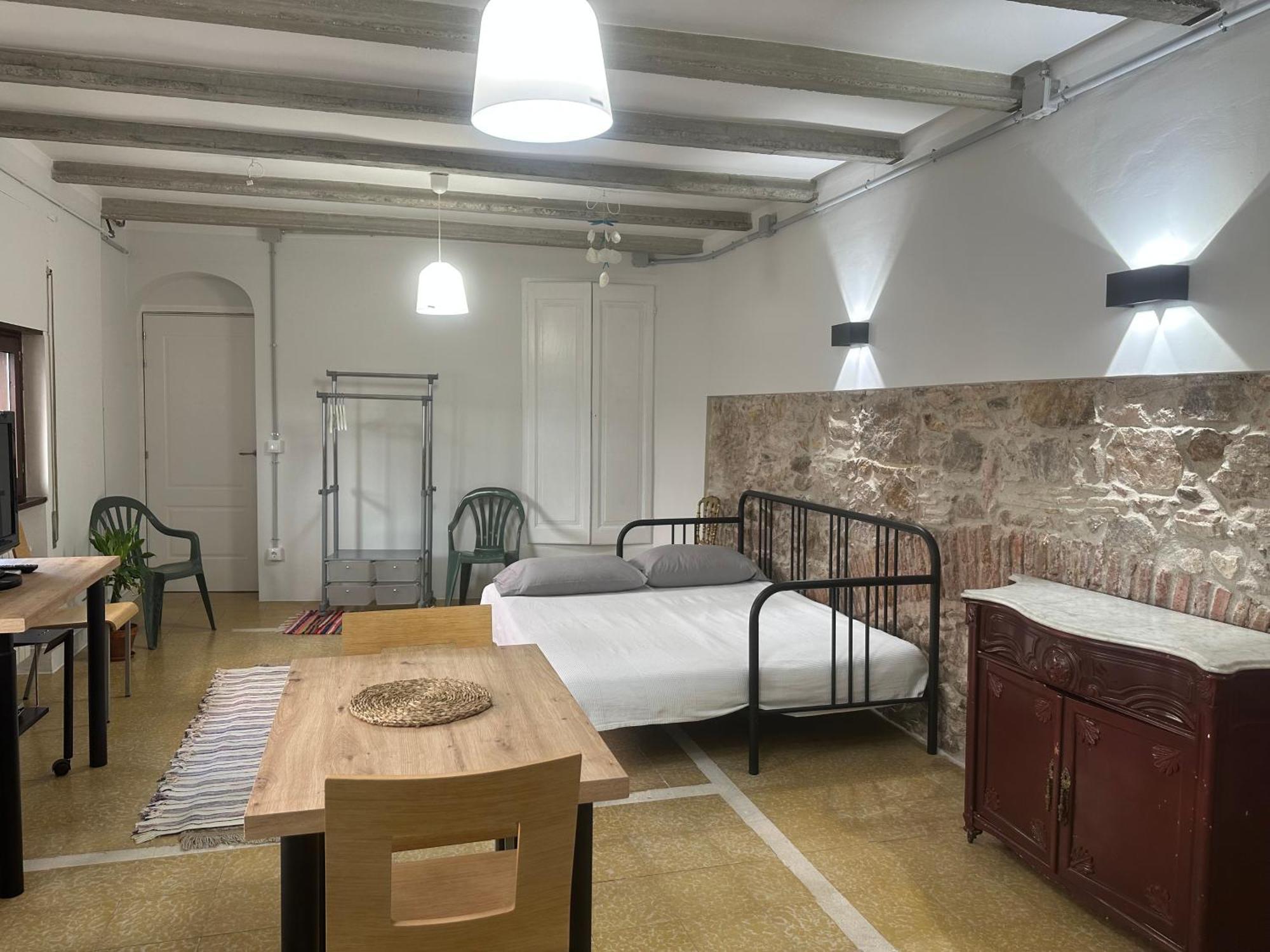 Notaria-Apartamento Y Estudio En Casco Antiguo, Al Lado De Playa, Rambla Y Monasterio, Con Acceso A Terraza Ajardinada Sant Feliu de Guíxols Exterior photo