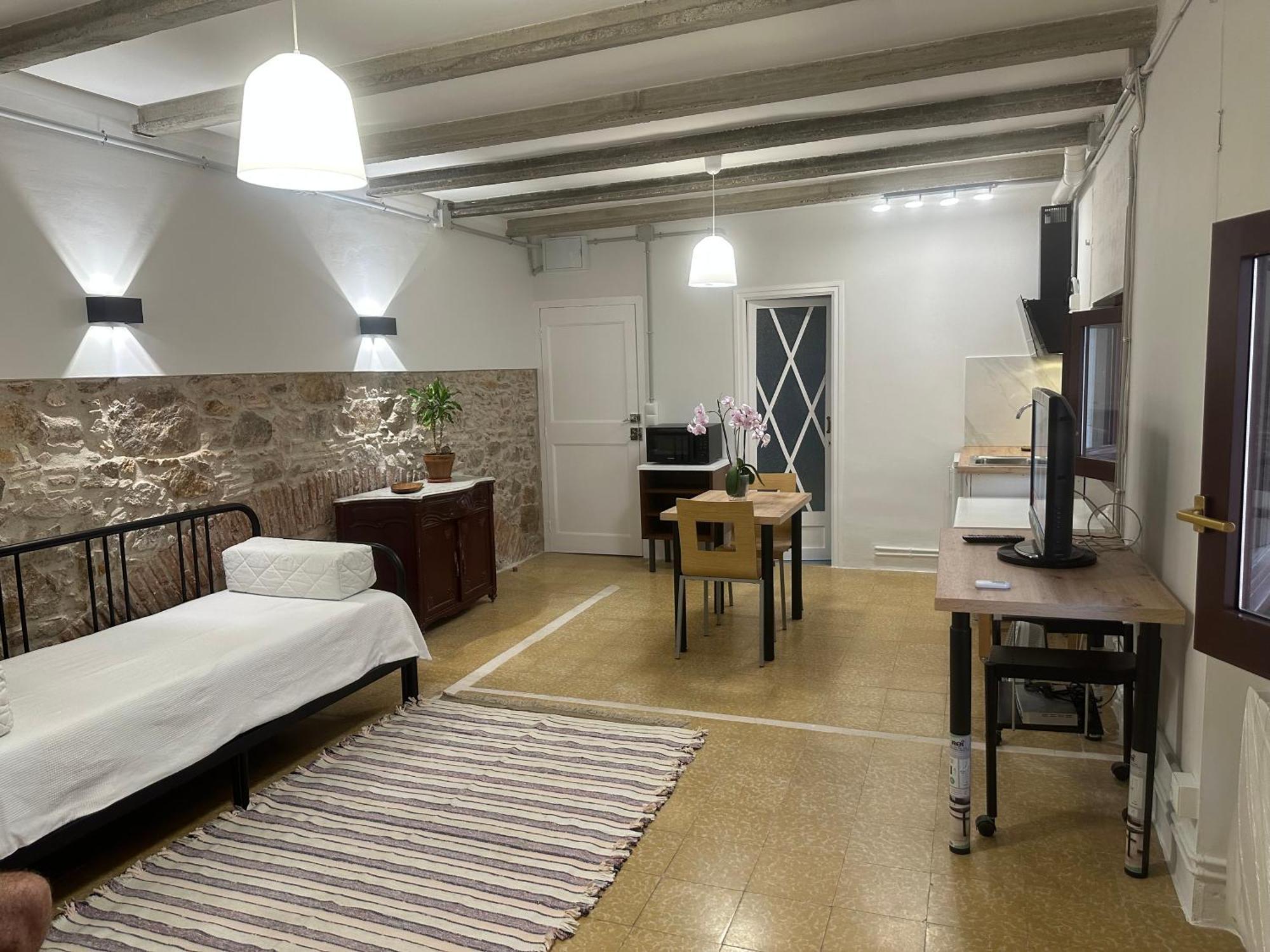 Notaria-Apartamento Y Estudio En Casco Antiguo, Al Lado De Playa, Rambla Y Monasterio, Con Acceso A Terraza Ajardinada Sant Feliu de Guíxols Exterior photo